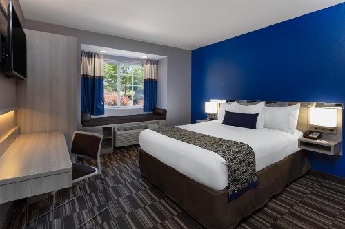 Microtel Inn & Suites By Wyndham Bethel/Danbury image 12