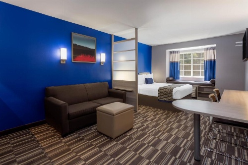 Microtel Inn & Suites By Wyndham Bethel/Danbury image 16