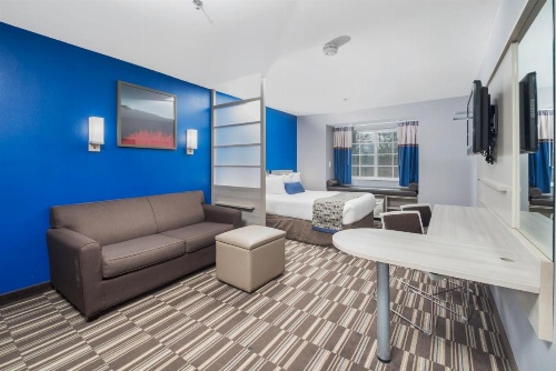 Microtel Inn & Suites By Wyndham Bethel/Danbury image 24