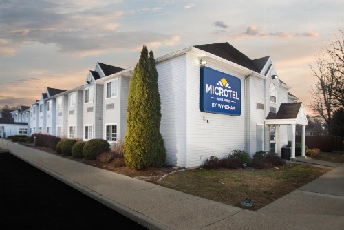Microtel Inn & Suites By Wyndham Bethel/Danbury image 30